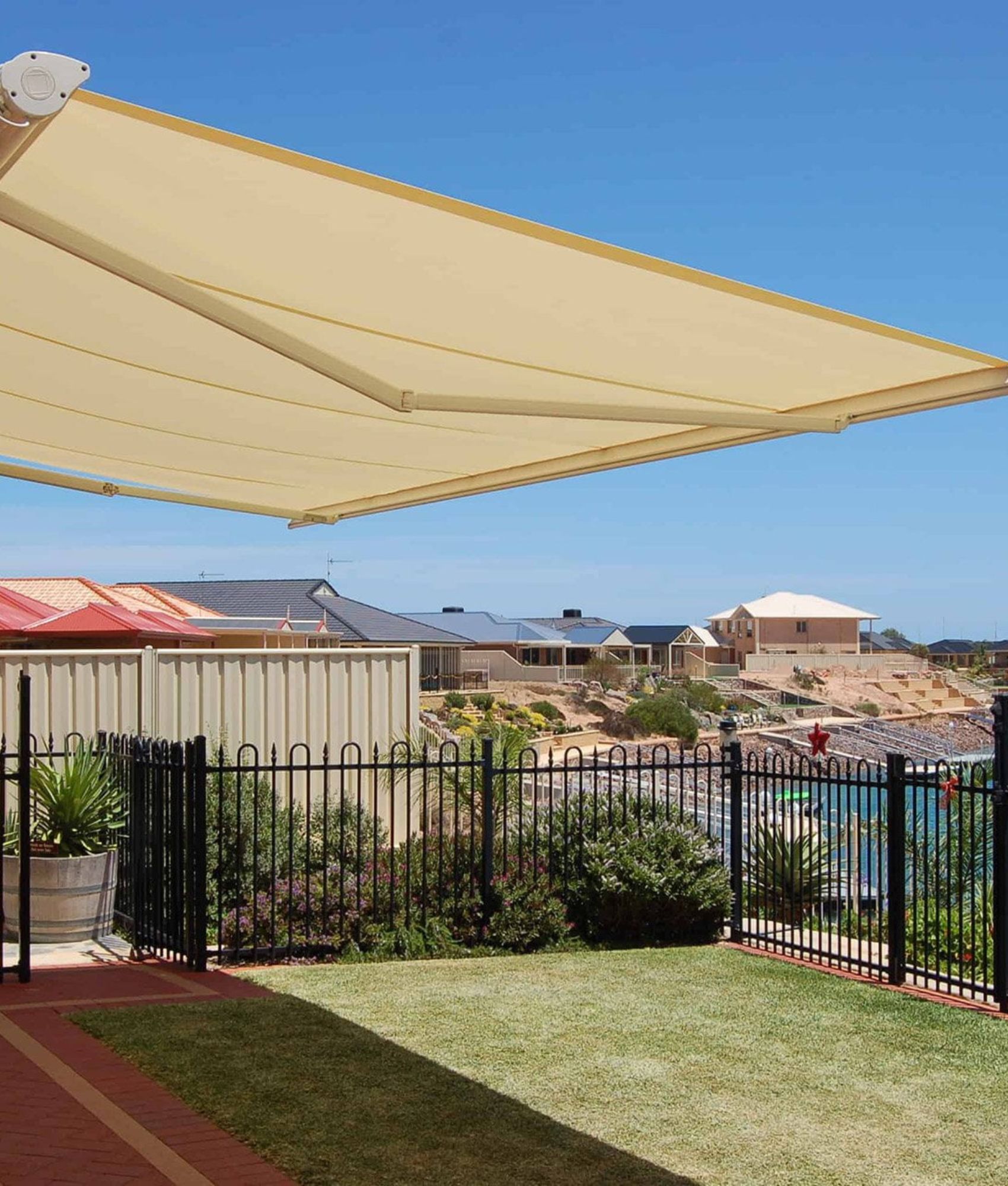 Stan Bond Blinds and Curtains Adelaide Logo